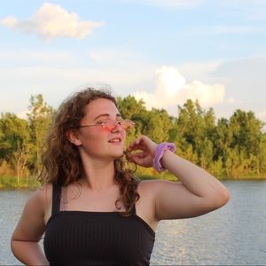 Meet your Posher, Lizzy